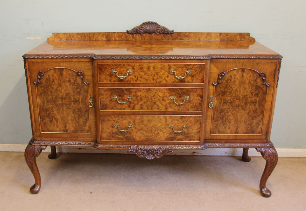 11870r1 Burr Walnut Sideboard Server,