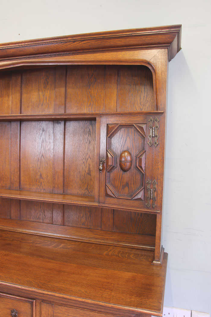 11871r7 Antique Oak Dresser,