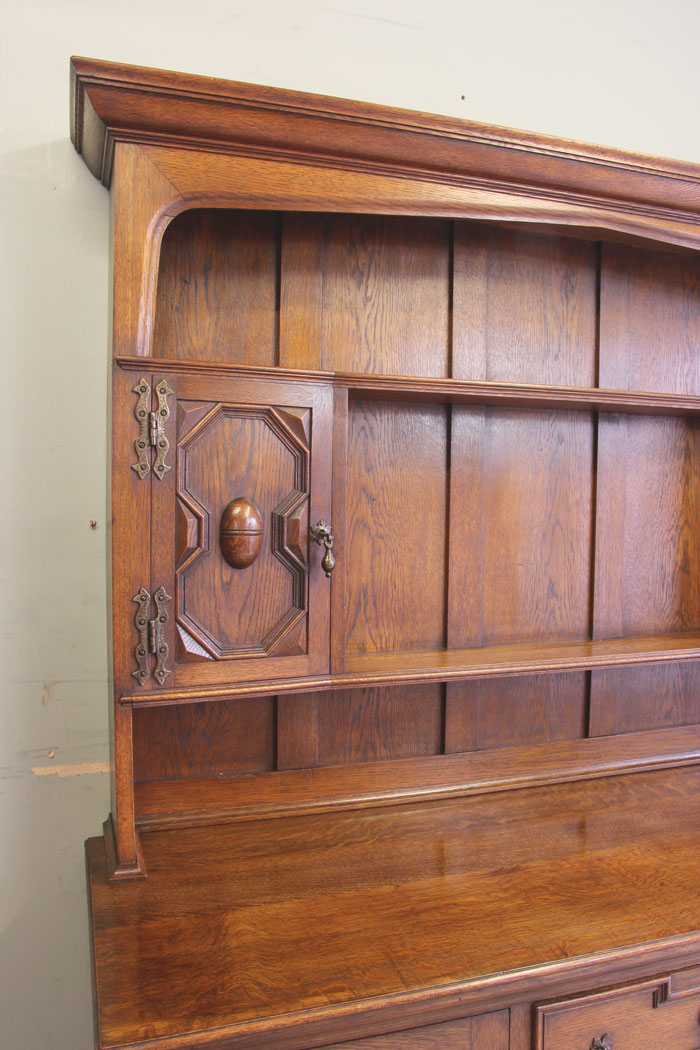11871r8 Antique Oak Dresser,