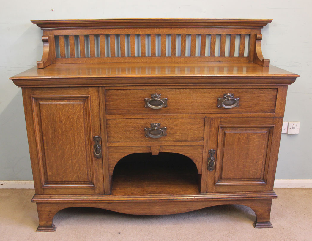 11879r2 Antique Oak Arts Craft Sideboard Maple & Co,
