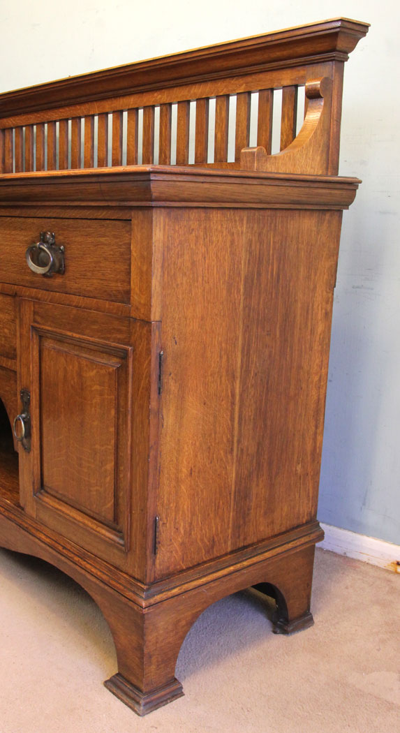 11879r4 Antique Oak Arts Craft Sideboard Maple & Co,