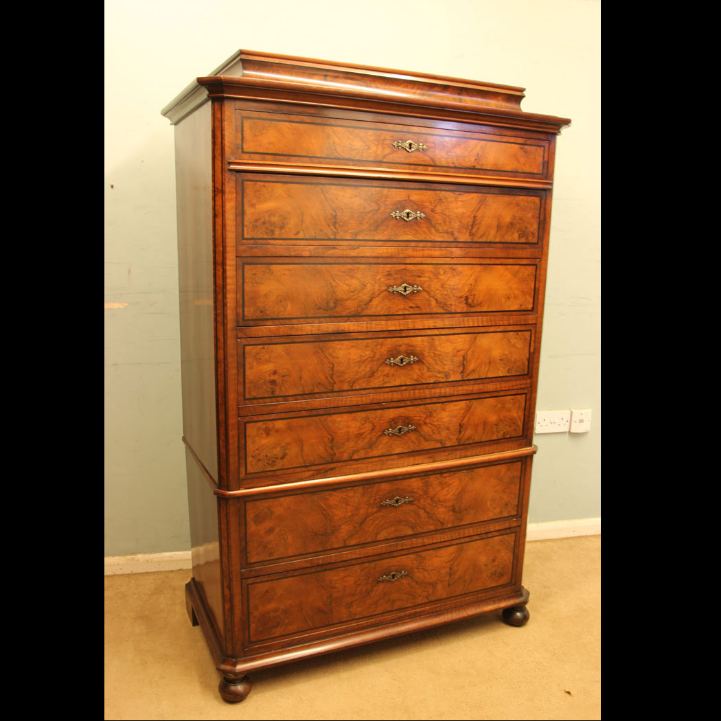 11882r01 Antique Figured Walnut Chest on Chest Drawers Antique Figured Walnut Chest on Chest Drawers