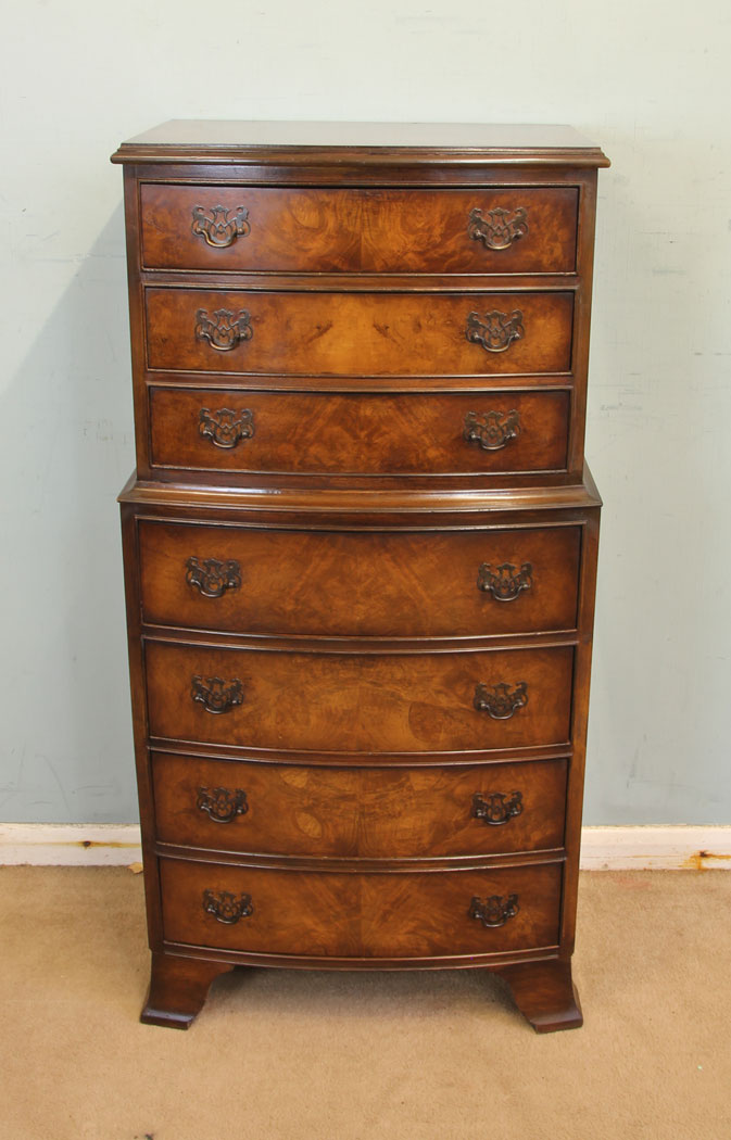 11884r1 Small Burr Walnut Bow Front Chest of Drawers,