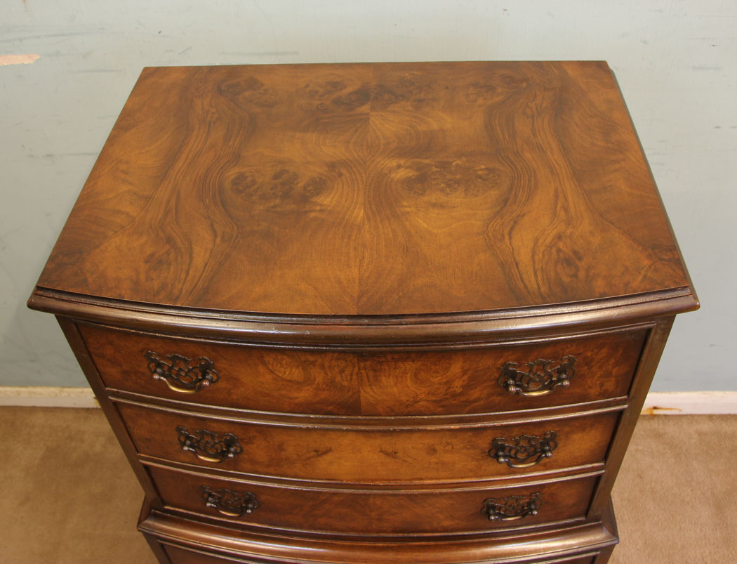 11884r12 Small Burr Walnut Bow Front Chest of Drawers,