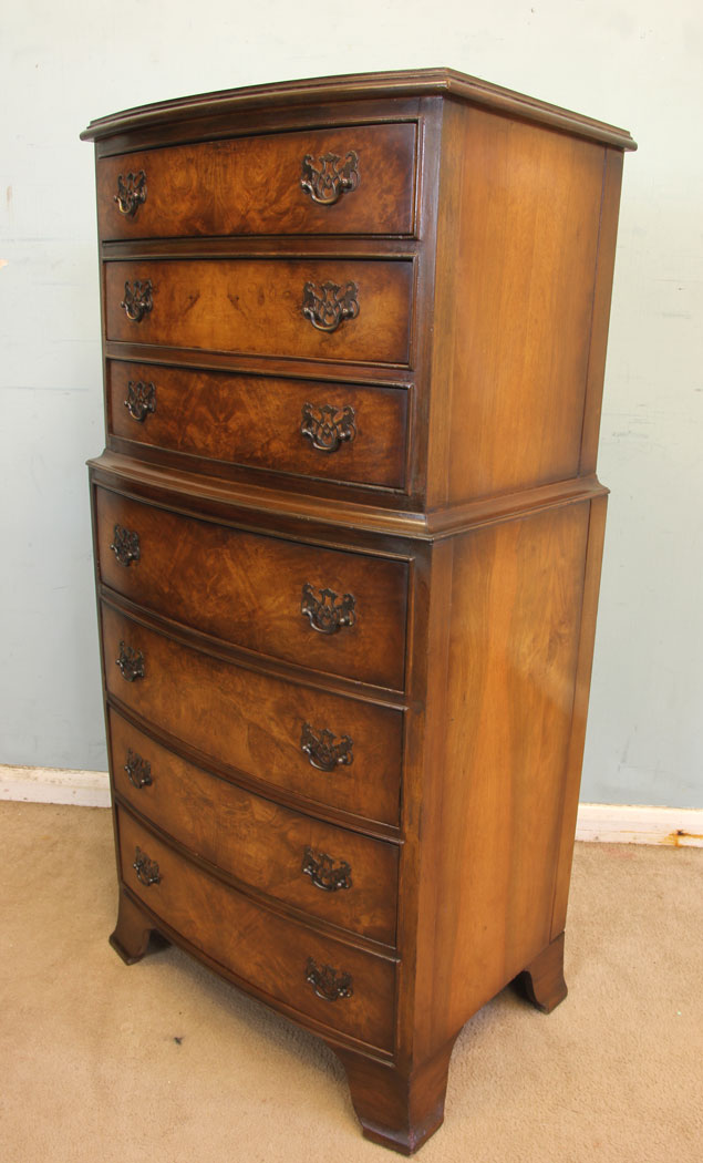 11884r3 Small Burr Walnut Bow Front Chest of Drawers,