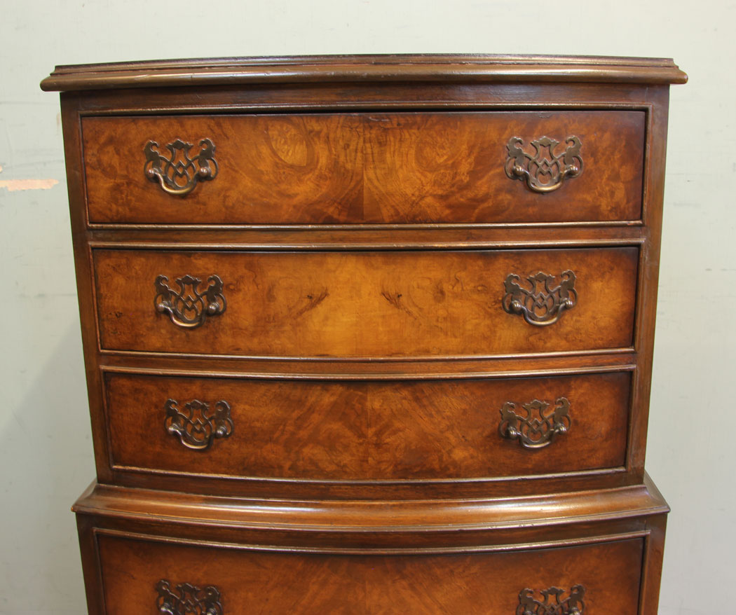 11884r4 Small Burr Walnut Bow Front Chest of Drawers,