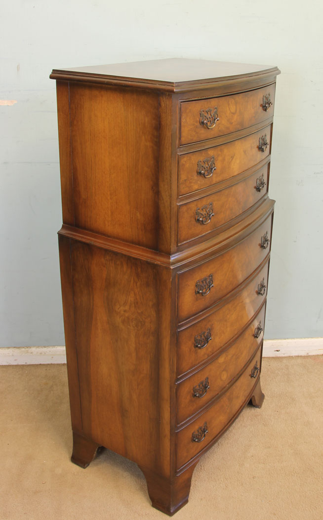 11884r7 Small Burr Walnut Bow Front Chest of Drawers,
