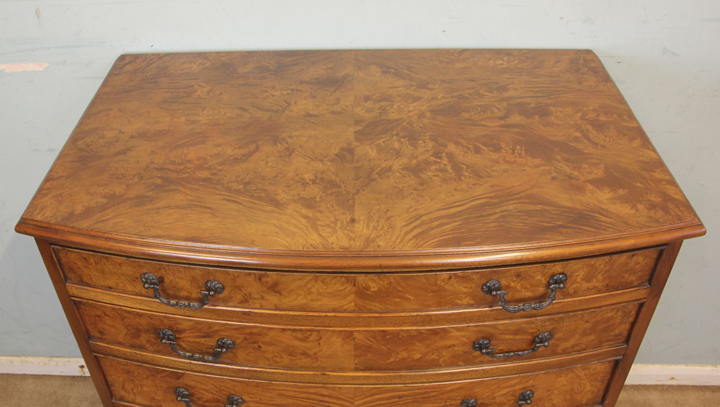 11885r03 Antique Burr Walnut Bow Front Chest of Drawers,