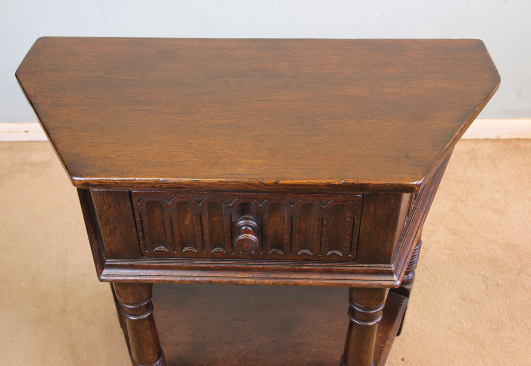 11887r6 Antique Oak Side Table,
