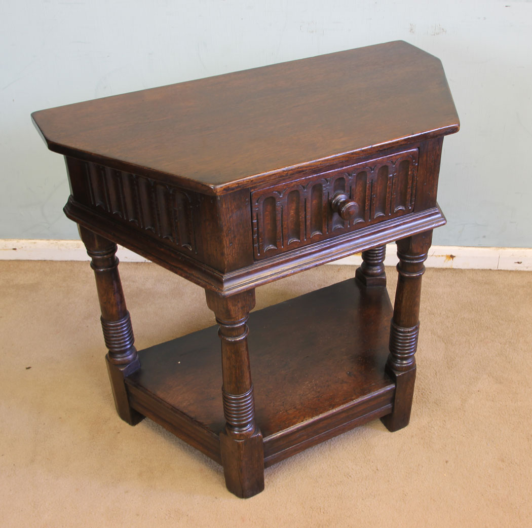11887r7 Antique Oak Side Table,