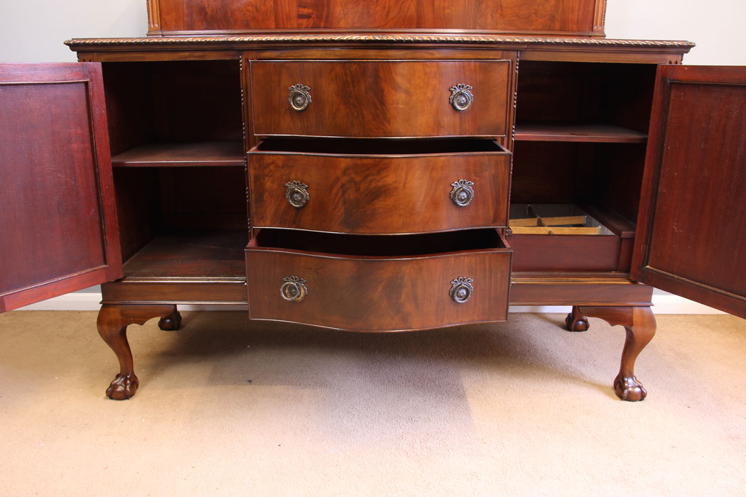 11888r14 Antique Serpentine Front Mahogany Sideboard,