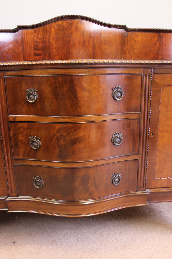 11888r5 Antique Serpentine Front Mahogany Sideboard,