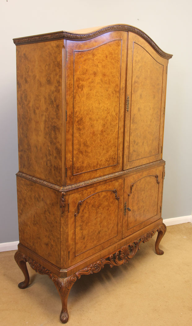 11889r2 Antique Burr Walnut Cocktail Drinks Cabinet,