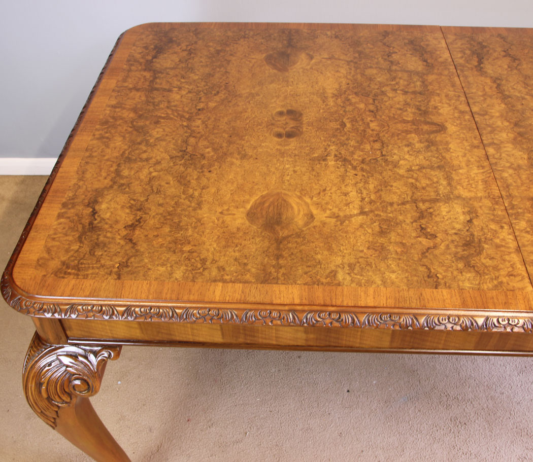 11890r06 Queen Anne Style Burr Walnut Extending Dining Table,