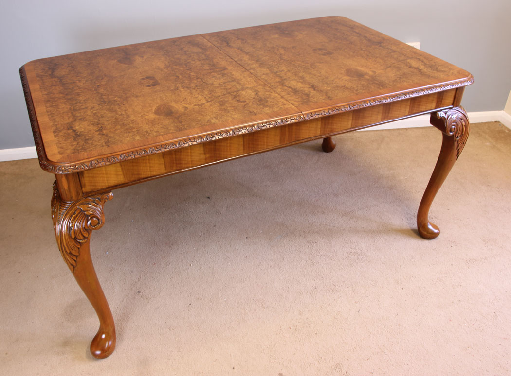 11890r14 Queen Anne Style Burr Walnut Extending Dining Table,