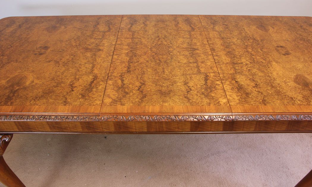 11890r3 Queen Anne Style Burr Walnut Extending Dining Table,
