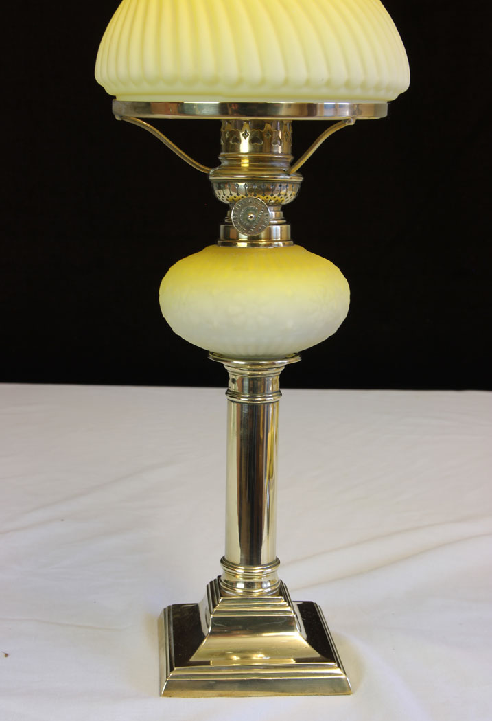 11896r6 Antique Satin Glass Peg Lamp,
