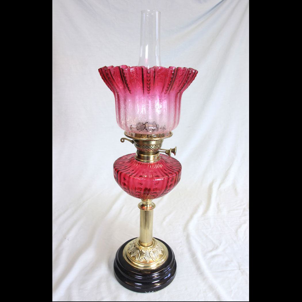 11904r01 Antique Cranberry Glass Oil Lamp with Cranberry Glass Shade