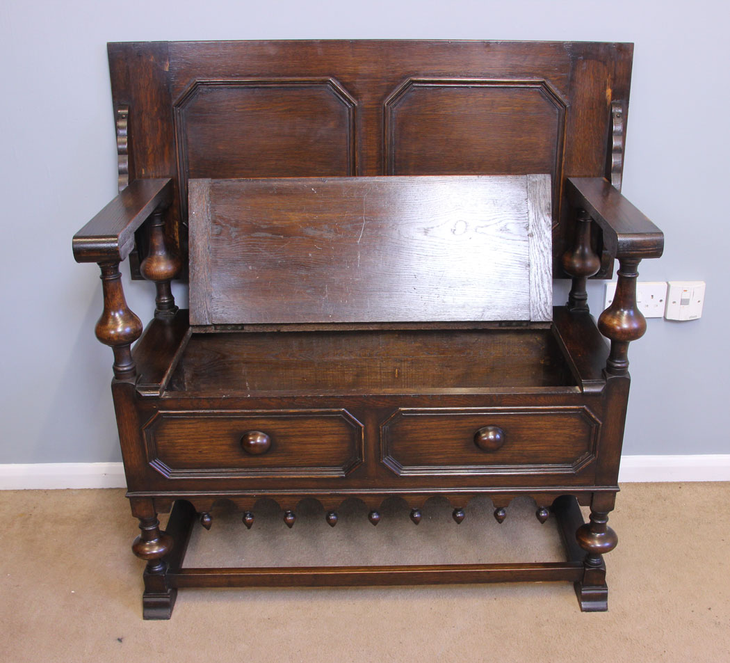 11912r12 Antique Oak Monks Bench Settle,