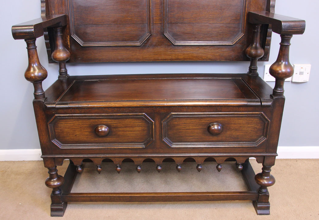 11912r5 Antique Oak Monks Bench Settle,