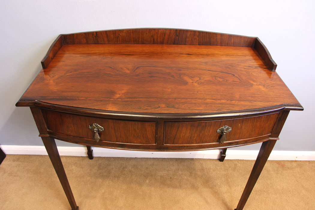 11930r4 Antique Rosewood Shaped Front Side Table,
