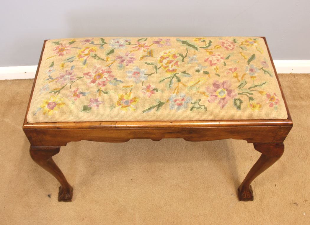 11937r6 Antique Walnut Stool Dressing Table Stool,