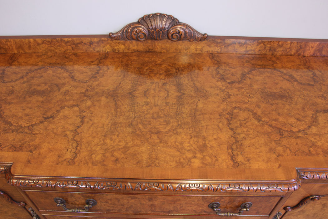11943r11 Quality Queen Anne Style Burr Walnut Sideboard Server,