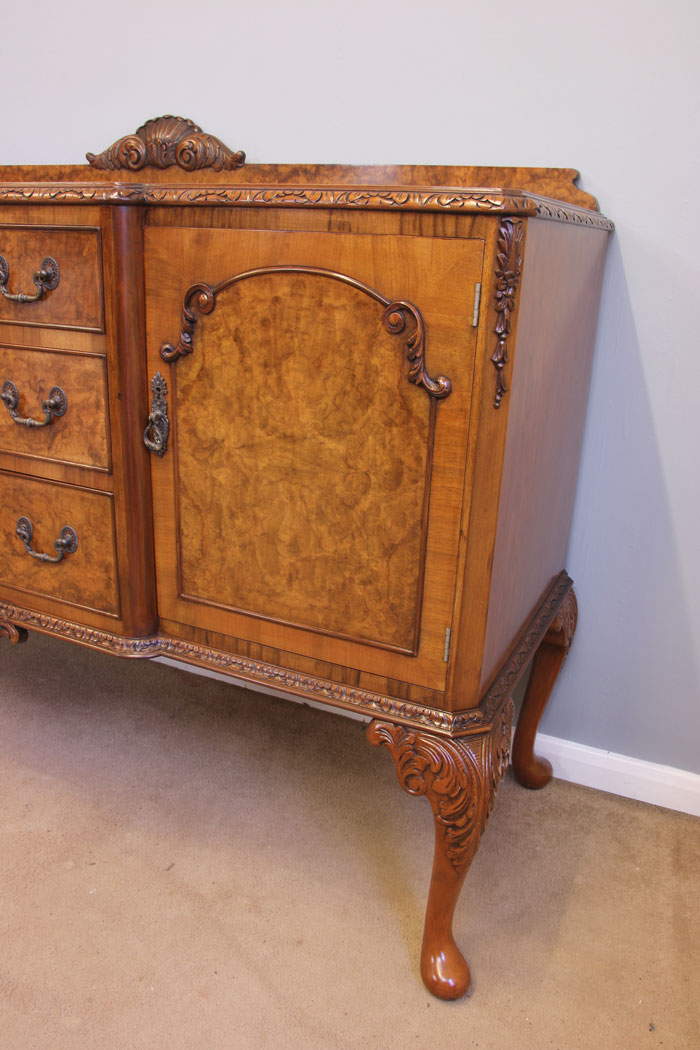 11943r3 Quality Queen Anne Style Burr Walnut Sideboard Server,