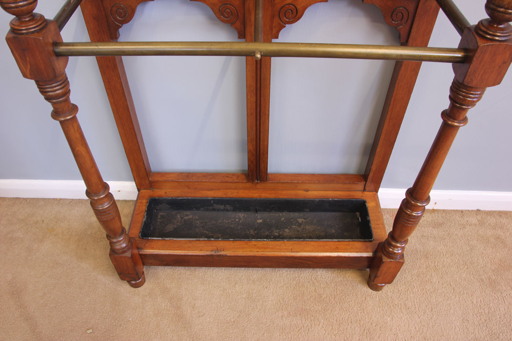 11946r4 Antique Walnut Umbrella Stick Stand,
