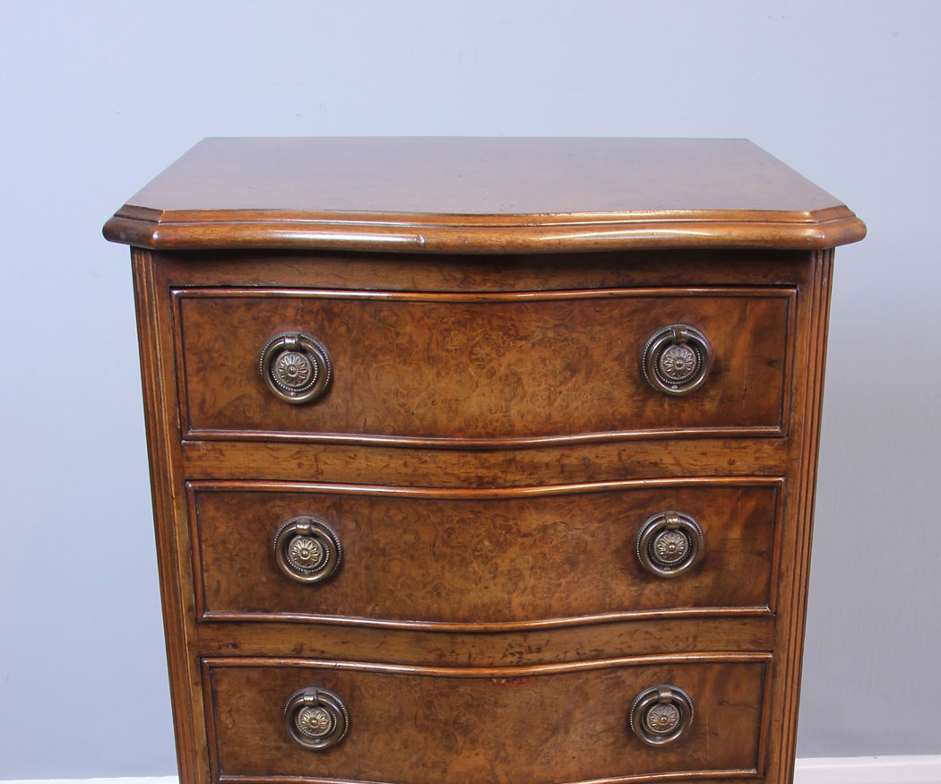 11949r9 Small Burr Walnut Serpentine Shaped Chest of Drawers,
