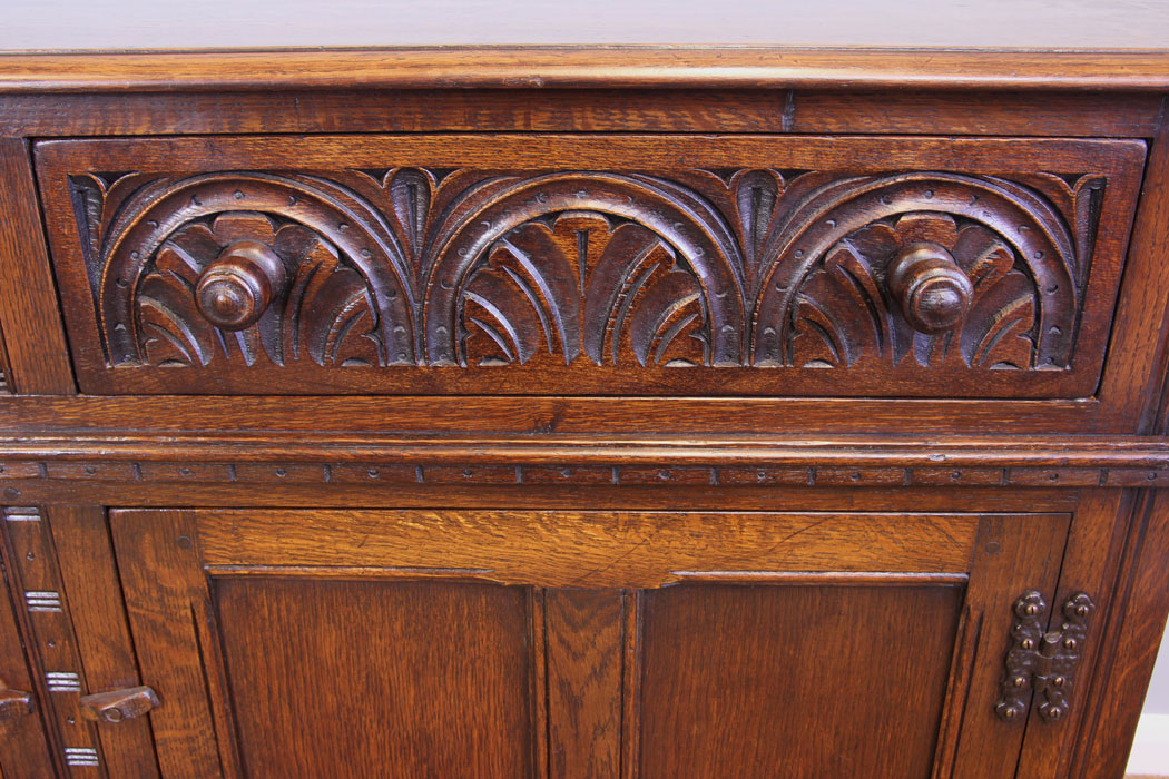 11961r11 Oak Sideboard Dresser Base,