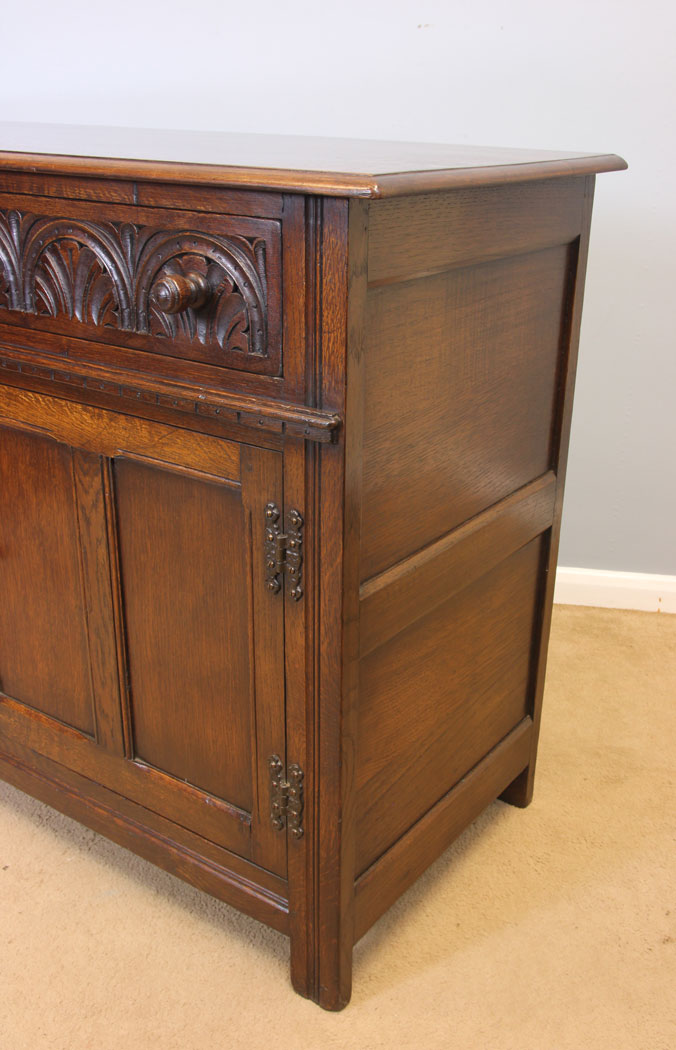 11961r3 Oak Sideboard Dresser Base,