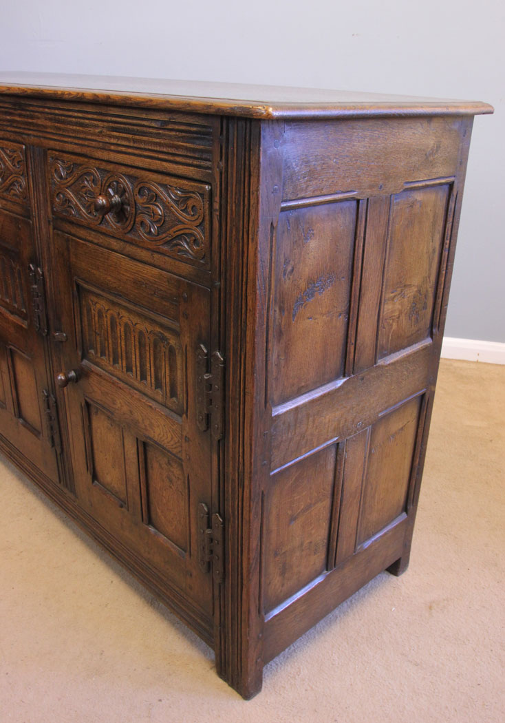 11970r11 18th Century Style Oak Sideboard Dresser Base,