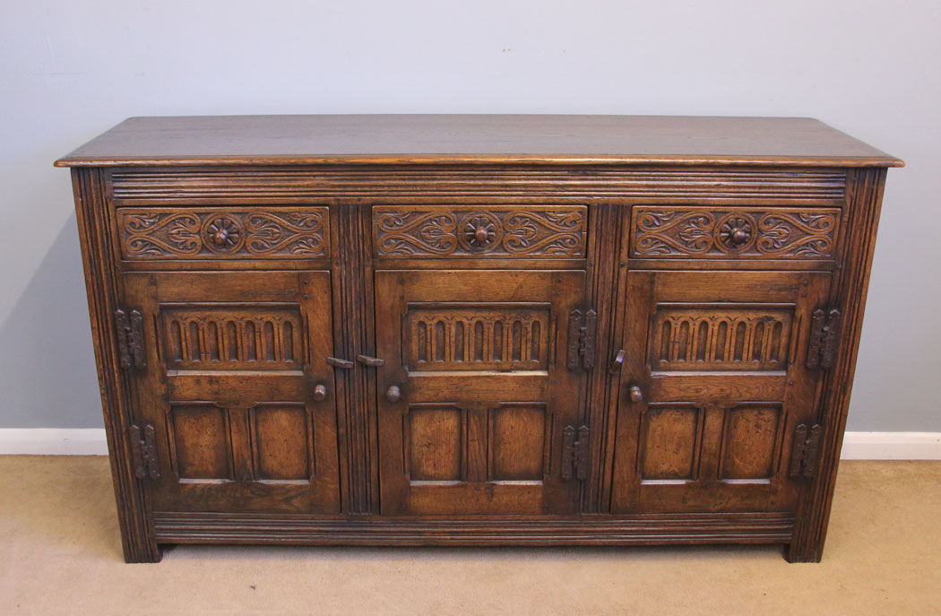 11970r13 18th Century Style Oak Sideboard Dresser Base,