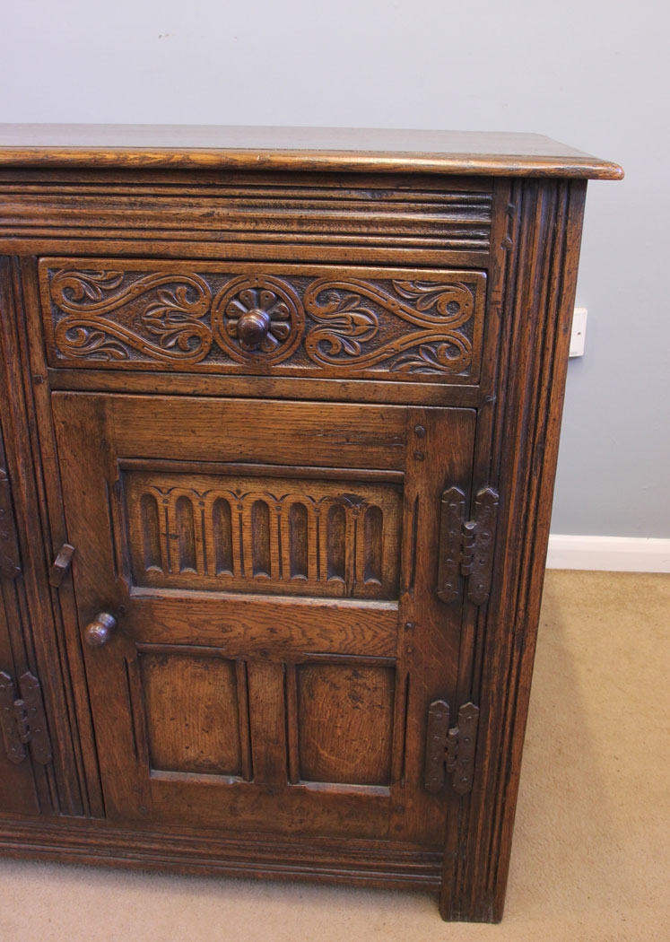 11970r4 18th Century Style Oak Sideboard Dresser Base,