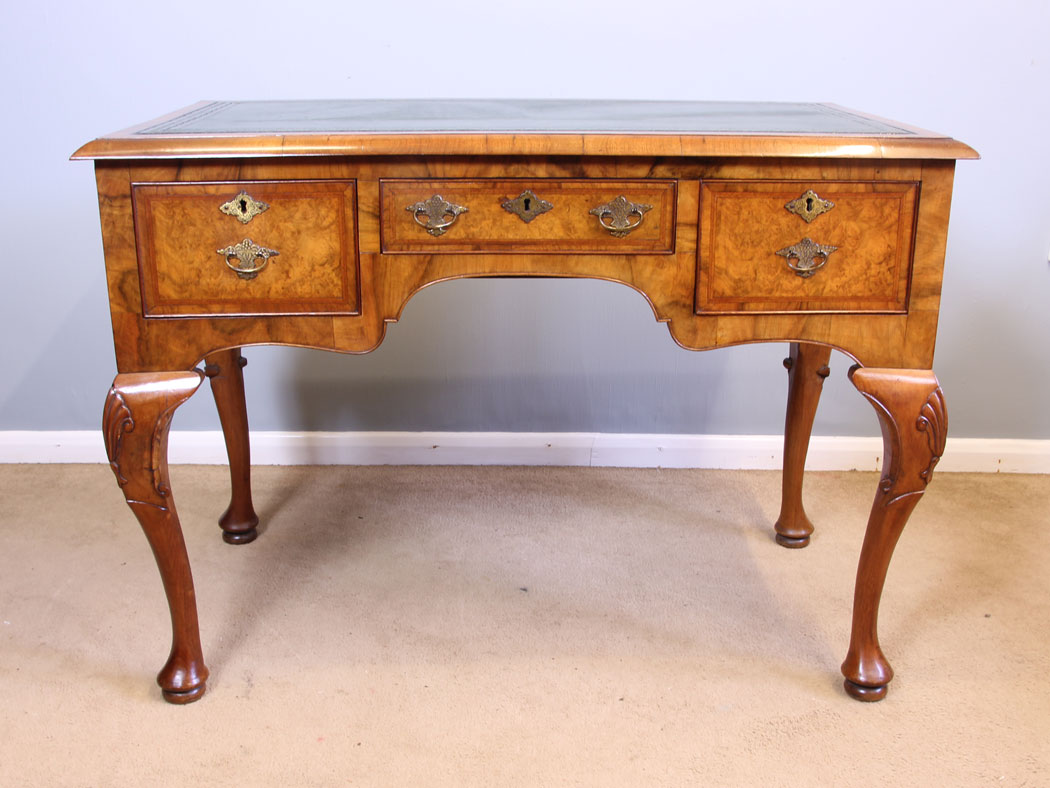 11982r3 Antique Burr Walnut Leather Top Writing Desk,