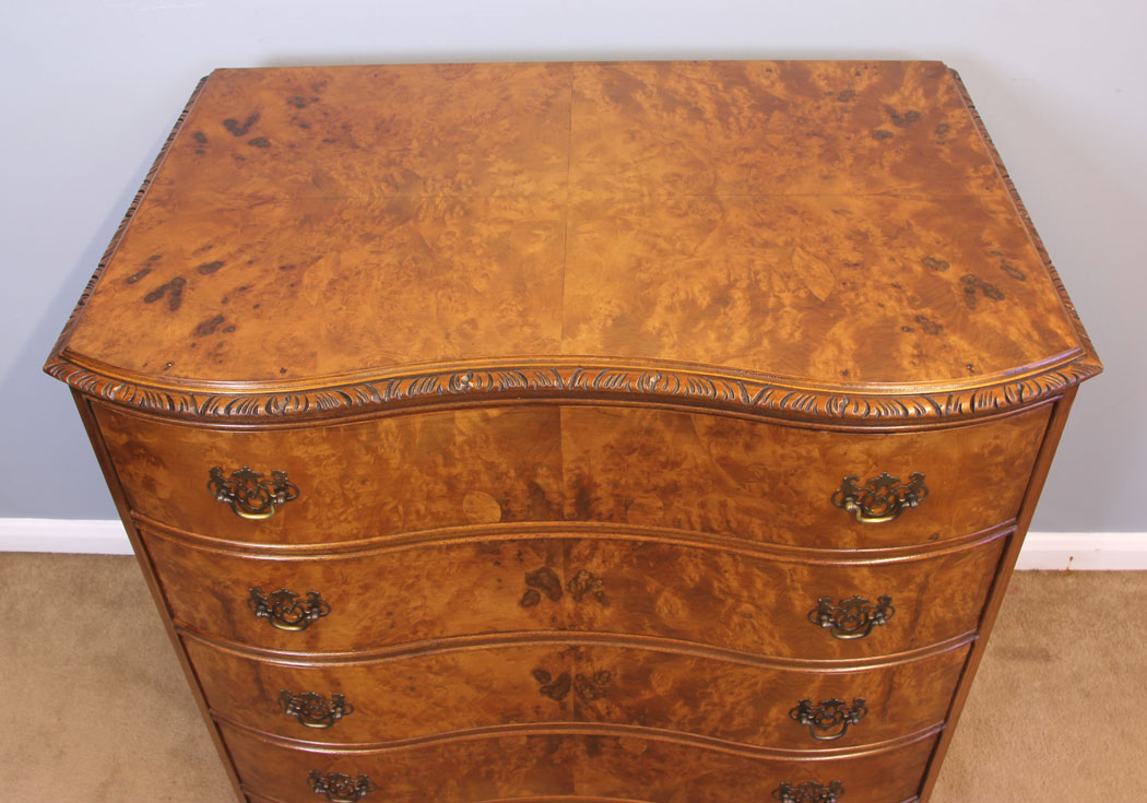 11985r10 Antique Burr Walnut Serpentine Chest of Drawers,