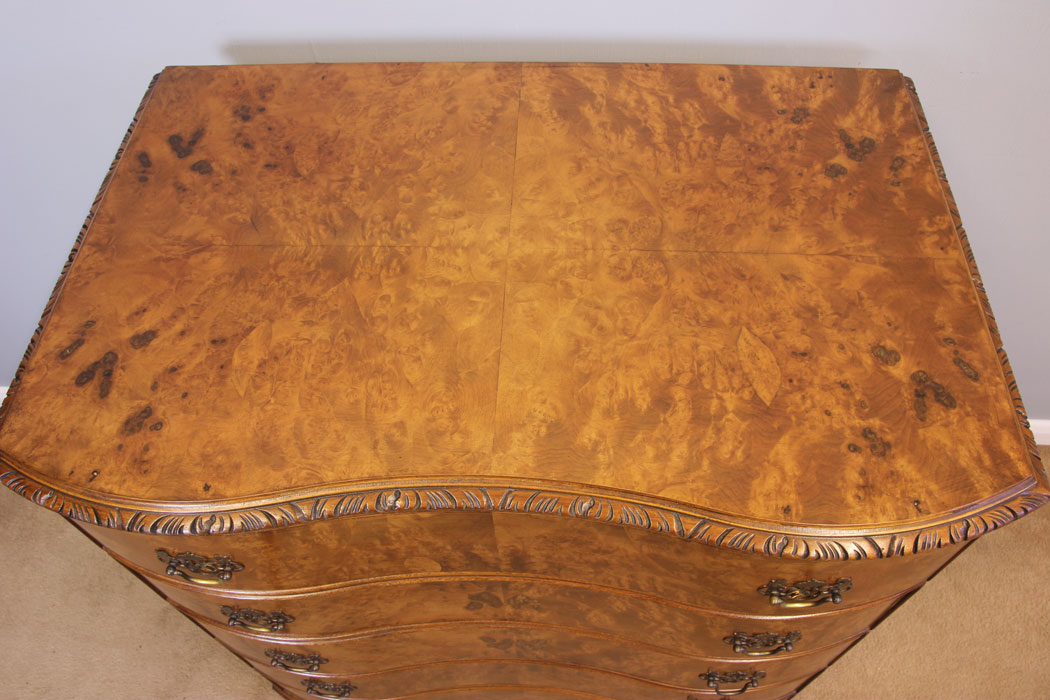 11985r8 Antique Burr Walnut Serpentine Chest of Drawers,