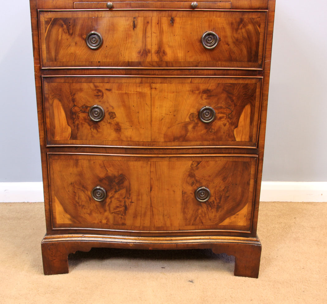 11986r06 Small Antique Yew Wood Chest of Drawers,