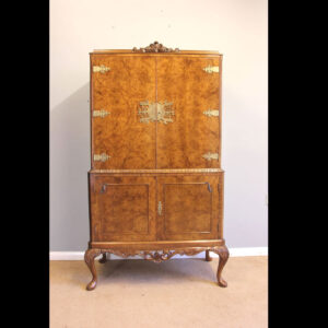 Queen Anne Style Burr Walnut Cocktail Drinks Cabinet