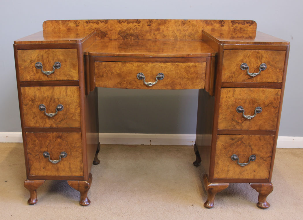 12005r12 Antique Burr Walnut Dressing Table,