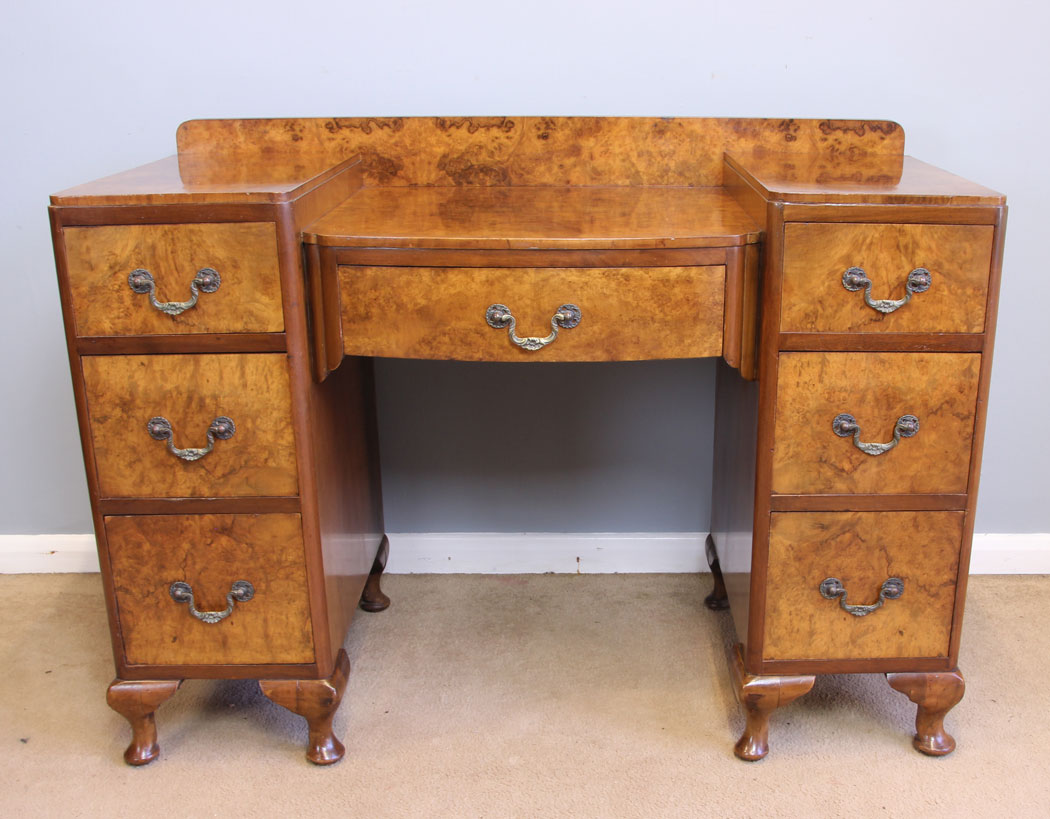 12005r8 Antique Burr Walnut Dressing Table,