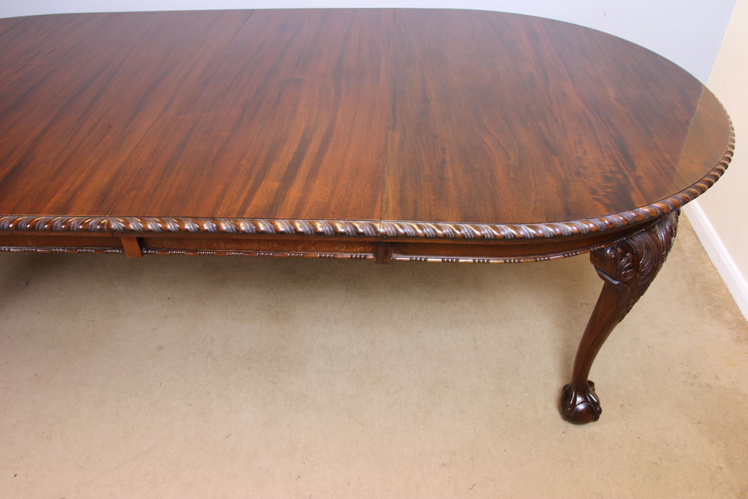 12008r6 Antique Mahogany Two Leaf Extending Dining Table,