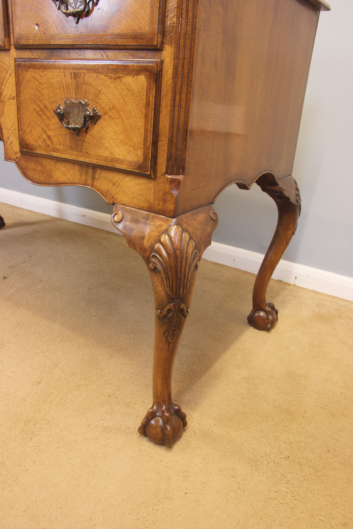 12016r10 Antique Walnut Side Table,