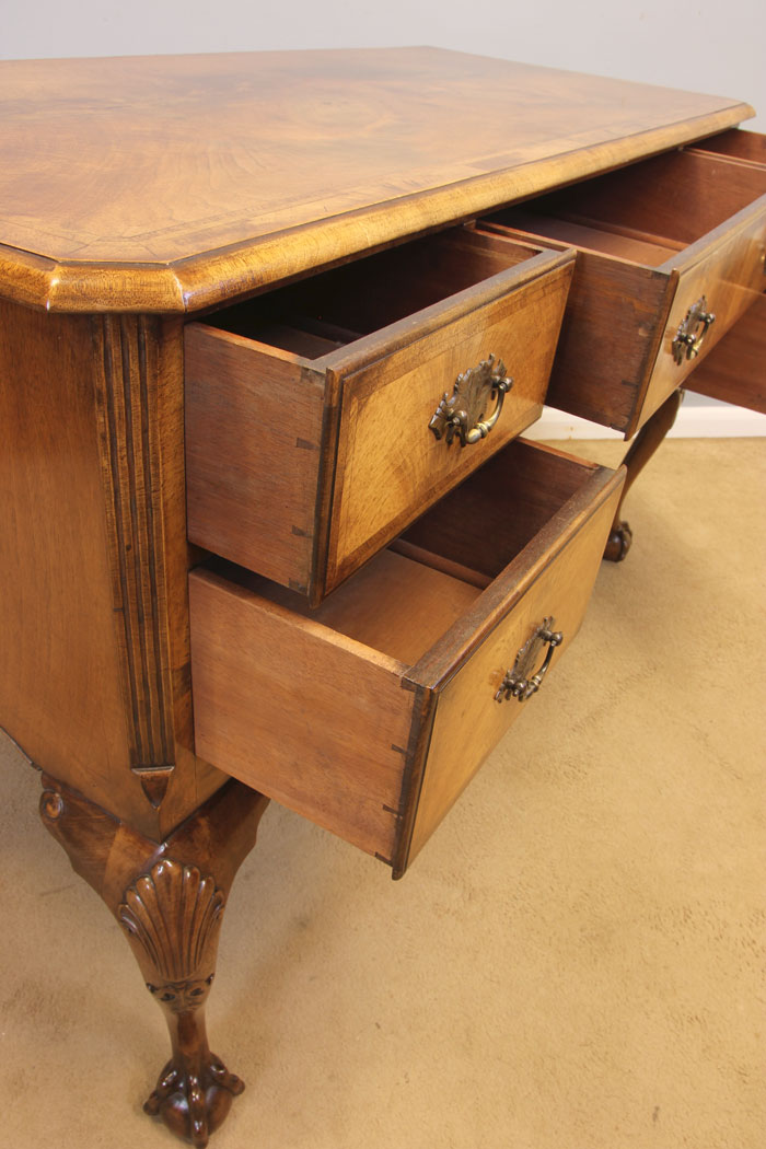 12016r13 Antique Walnut Side Table,