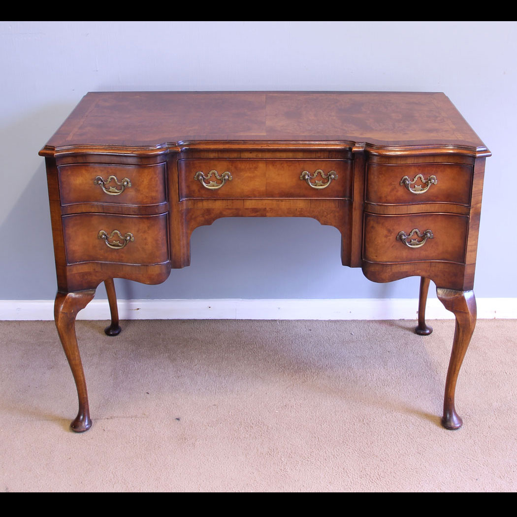 12021r01-Antique-Burr-Walnut-Serpentine-Shaped-Side-Table-,- Antique Burr Walnut Serpentine Shaped Side Table.