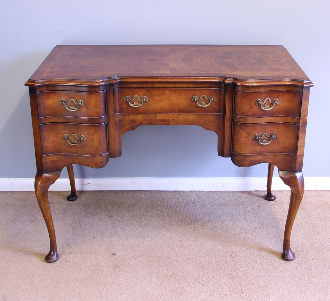 12021r1 Antique Burr Walnut Serpentine Shaped Side Table ,