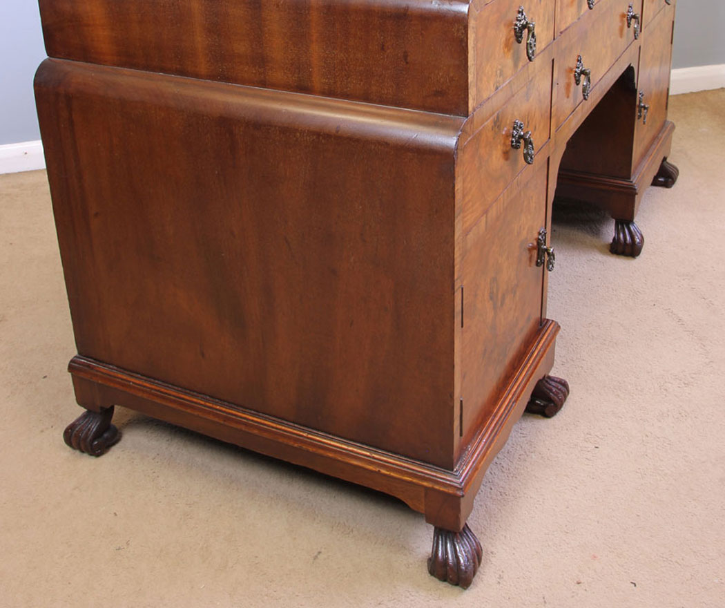 12054r14 Antique Burr Walnut Dressing Table,