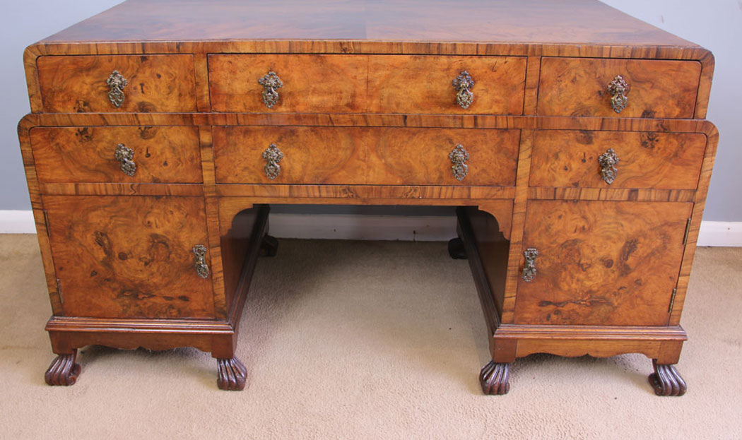 12054r15 Antique Burr Walnut Dressing Table,