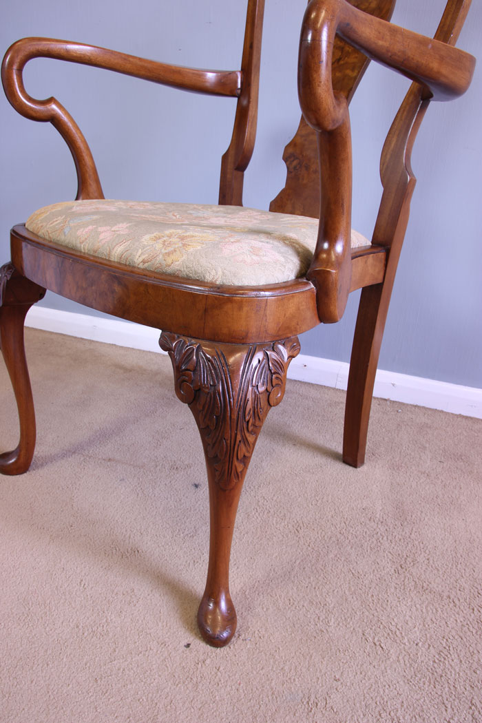 12055r8 Set Eight Queen Anne Style Burr Walnut Dining Chairs,